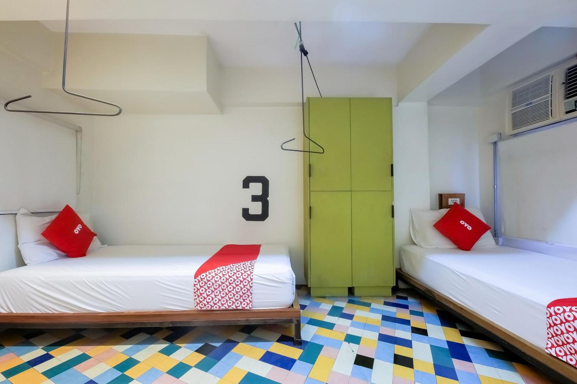 Spot On Junction Hostel Makati City Exterior foto
